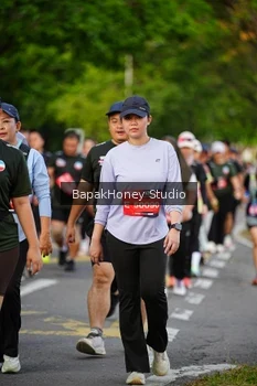 Runner Photo 4136394