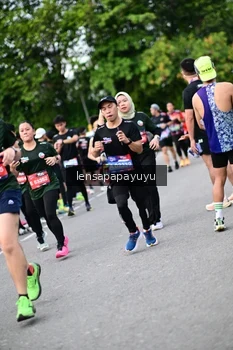 Runner Photo 4136400