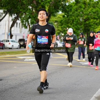 Runner Photo 4136402