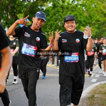 Runner Photo 4136423