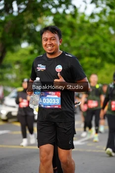 Runner Photo 4136428