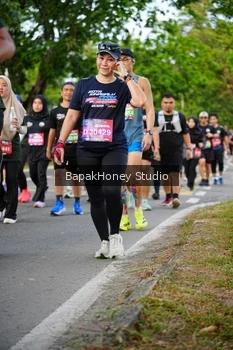 Runner Photo 4136436