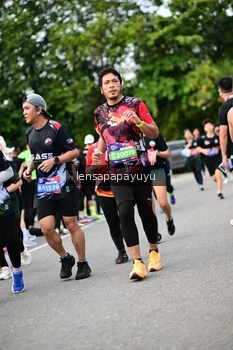 Runner Photo 4136444