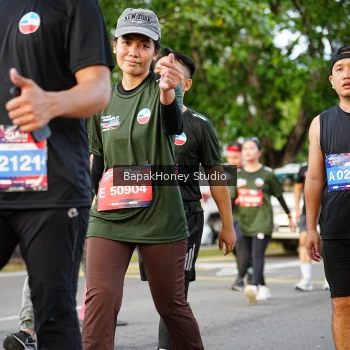 Runner Photo 4136445