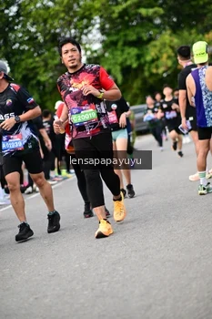 Runner Photo 4136447