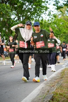 Runner Photo 4136454