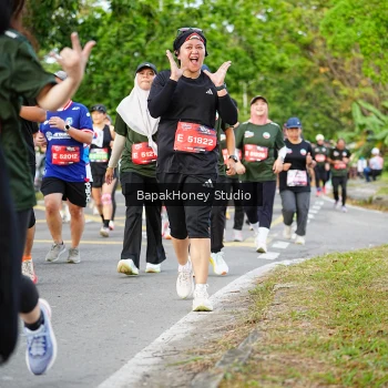 Runner Photo 4136457