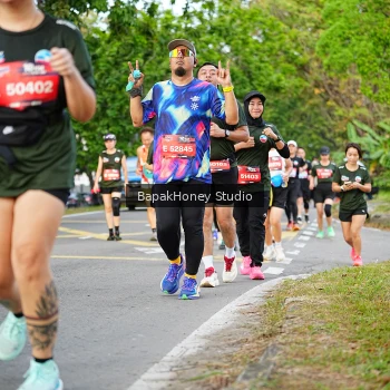 Runner Photo 4136471