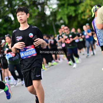 Runner Photo 4136474