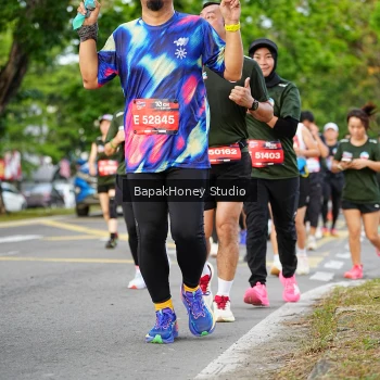 Runner Photo 4136475