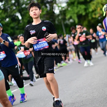 Runner Photo 4136476