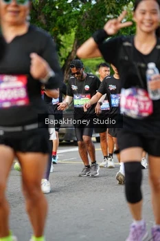 Runner Photo 4136477