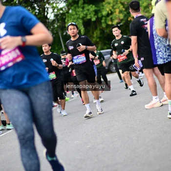 Runner Photo 4136496