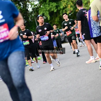Runner Photo 4136511