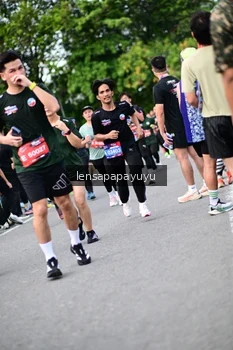Runner Photo 4136546