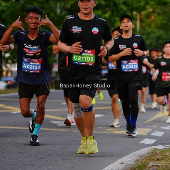 Runner Photo 4136549