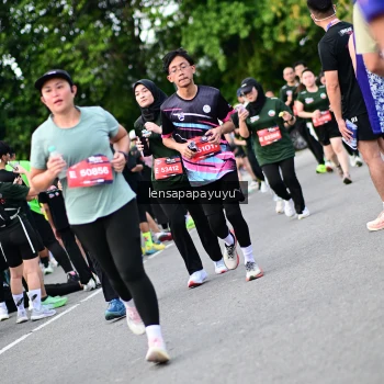 Runner Photo 4136556