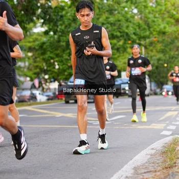 Runner Photo 4136564