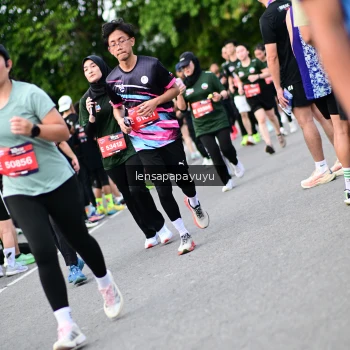Runner Photo 4136566