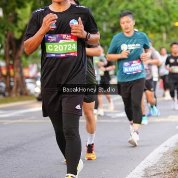 Runner Photo 4136585