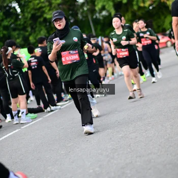 Runner Photo 4136591