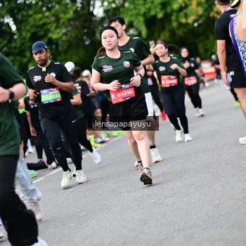 Runner Photo 4136603
