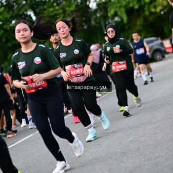 Runner Photo 4136612