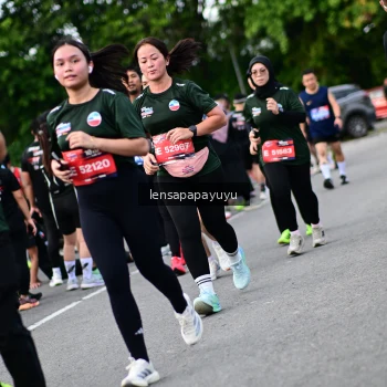 Runner Photo 4136613