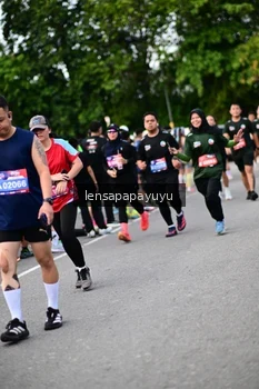Runner Photo 4136655