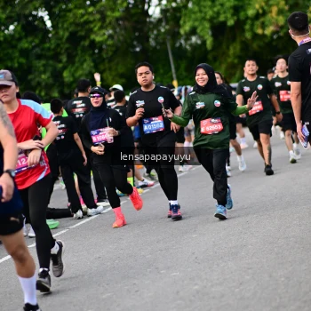 Runner Photo 4136660