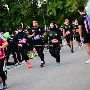 Runner Photo 4136663