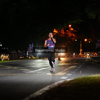Runner Photo 4136665