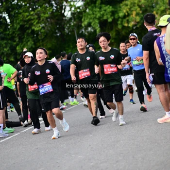 Runner Photo 4136695