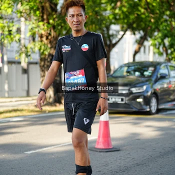 Runner Photo 4136705