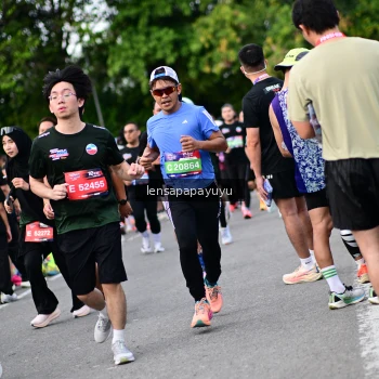 Runner Photo 4136710