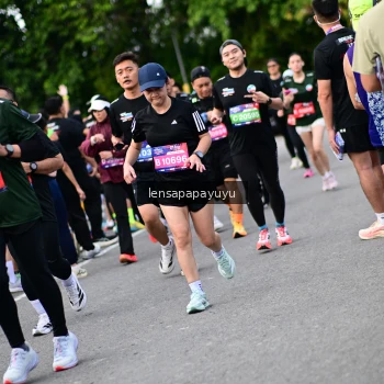 Runner Photo 4136724
