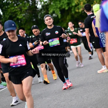 Runner Photo 4136732