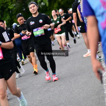 Runner Photo 4136733