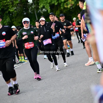 Runner Photo 4136744