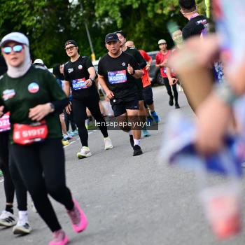 Runner Photo 4136752