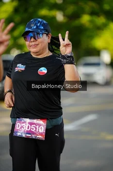 Runner Photo 4136755
