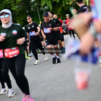 Runner Photo 4136761