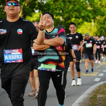Runner Photo 4136770