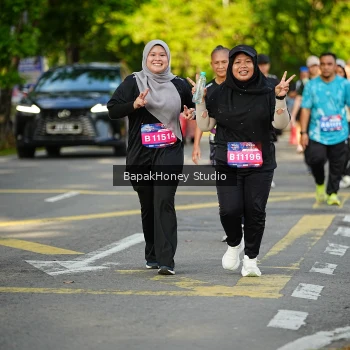 Runner Photo 4136780