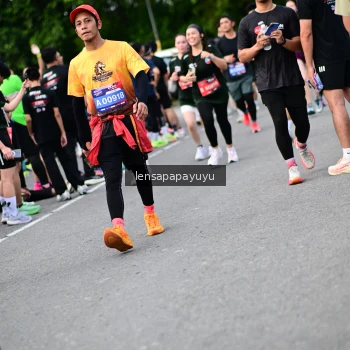 Runner Photo 4136782