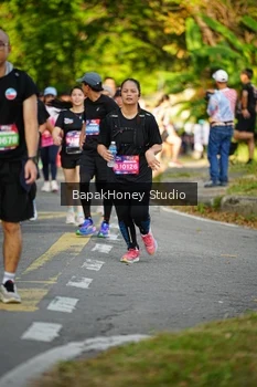 Runner Photo 4136785