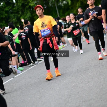 Runner Photo 4136790