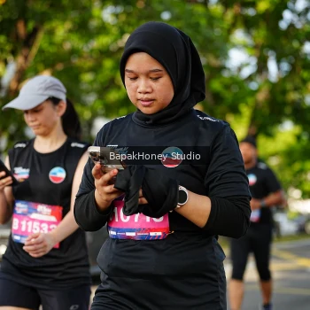 Runner Photo 4136798