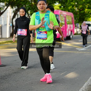 Runner Photo 4136799