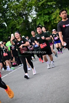 Runner Photo 4136802